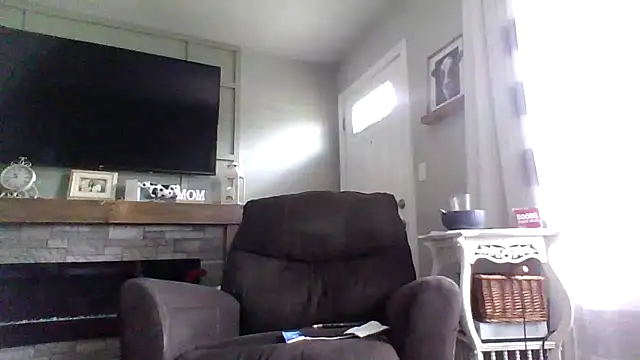 Snapshot of Matthewissexy25 chatting on June 2026 02:43:01 PM Matthewissexy25 online show from June 2026 02:43:01 PM