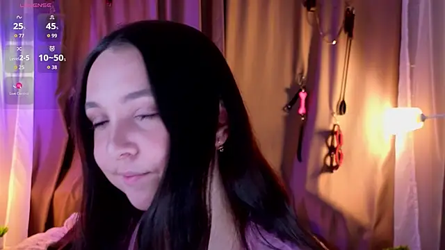 Snapshot of CindyBkitty chatting on July 2026 05:26:02 PM CindyBkitty online show from July 2026 05:26:02 PM