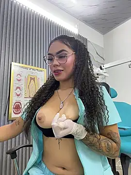 Snapshot of daniela-sexy chatting on July 2026 01:45:02 PM daniela-sexy online show from July 2026 01:45:02 PM