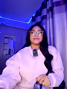 Snapshot of PiscisGirl chatting on April 2026 07:13:02 AM PiscisGirl online show from April 2026 07:13:02 AM