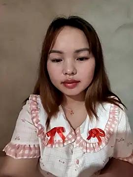 Snapshot of Mina_xYx chatting on July 2026 03:30:01 AM Mina xYx online show from July 2026 03:30:01 AM