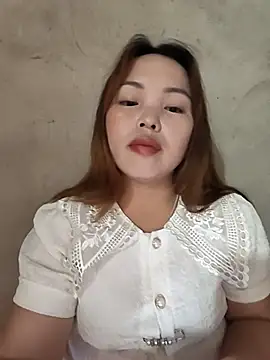 Snapshot of Mina_xYx chatting on July 2026 03:38:02 PM Mina xYx online show from July 2026 03:38:02 PM