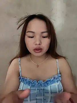 Snapshot of Mina_xYx chatting on August 2026 03:38:02 AM Mina xYx online show from August 2026 03:38:02 AM