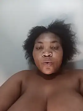 BeverlyQueen15 online show from April 2026 02:27:02 AM