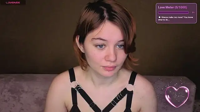 Snapshot of ElizabethRedWings chatting on May 2026 02:41:01 AM ElizabethRedWings online show from May 2026 02:41:01 AM