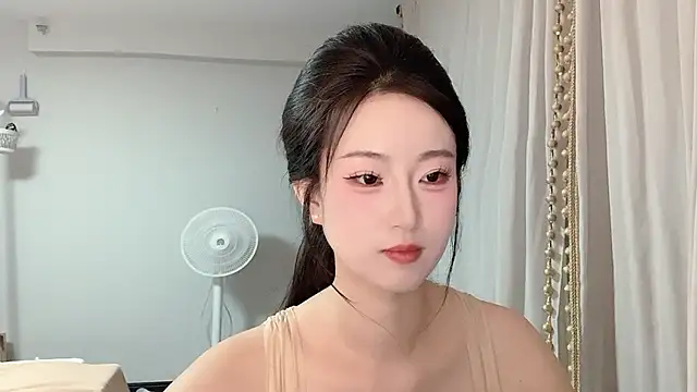 Snapshot of 1X-yiyi chatting on May 2026 12:04:02 PM 1X-yiyi online show from May 2026 12:04:02 PM