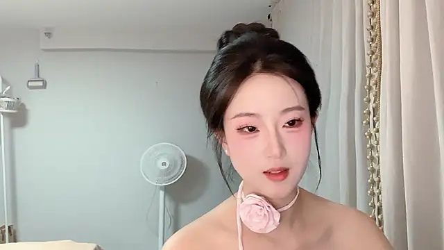 Snapshot of 1X-yiyi chatting on May 2026 12:11:01 PM 1X-yiyi online show from May 2026 12:11:01 PM