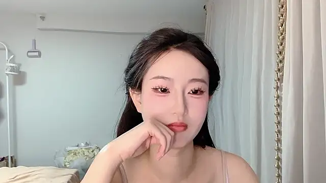 Snapshot of 1X-yiyi chatting on May 2026 12:24:02 PM 1X-yiyi online show from May 2026 12:24:02 PM