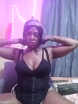 Snapshot of TrendColours chatting on March 2026 07:18:02 PM TrendColours online show from March 2026 07:18:02 PM