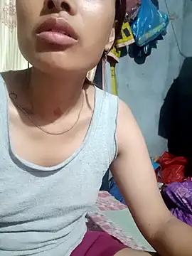 Snapshot of Leiley_98 chatting on July 2026 09:43:01 PM Leiley 98 online show from July 2026 09:43:01 PM
