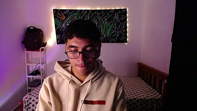 Snapshot of __TidalStormX chatting on March 2026 07:35:01 AM TidalStormX online show from March 2026 07:35:01 AM