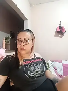 lua-bfly online show from April 2026 08:44:02 PM