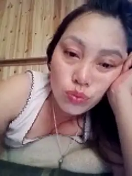 Snapshot of Abi-ni chatting on May 2026 04:07:02 AM Abi-ni online show from May 2026 04:07:02 AM