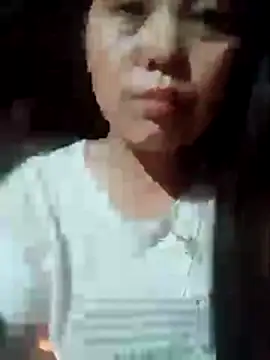 Snapshot of Abi-ni chatting on May 2026 10:05:01 PM Abi-ni online show from May 2026 10:05:01 PM