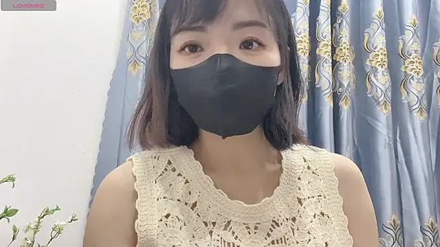 Snapshot of Ryo-Jisoo chatting on July 2026 01:26:01 PM Ryo-Jisoo online show from July 2026 01:26:01 PM