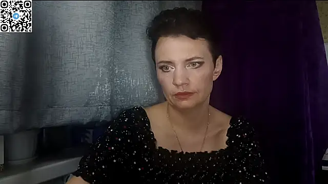 Snapshot of HotMamaQueen234 chatting on May 2026 08:18:02 PM HotMamaQueen234 online show from May 2026 08:18:02 PM