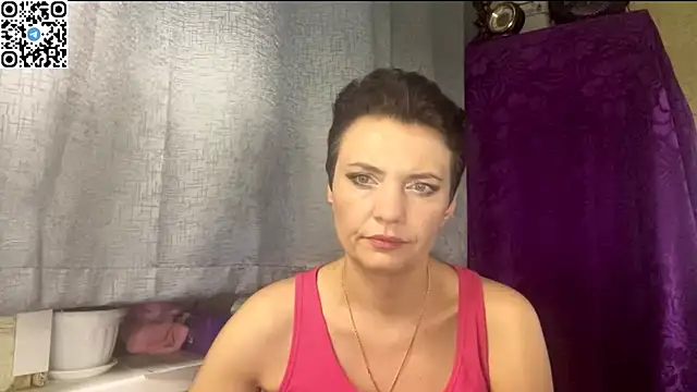Snapshot of HotMamaQueen234 chatting on May 2026 07:11:02 PM HotMamaQueen234 online show from May 2026 07:11:02 PM
