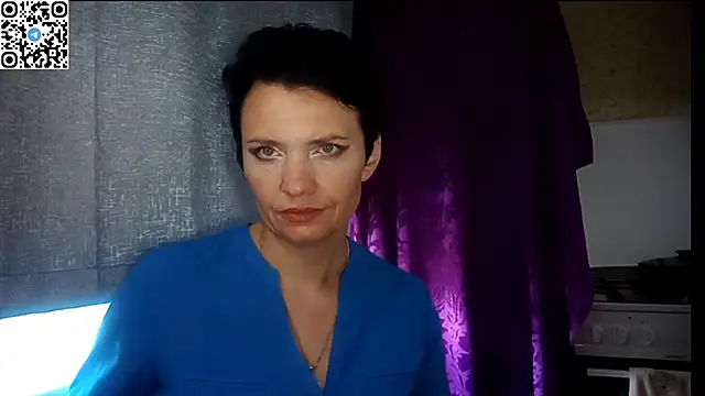 Snapshot of HotMamaQueen234 chatting on June 2026 12:08:01 PM HotMamaQueen234 online show from June 2026 12:08:01 PM