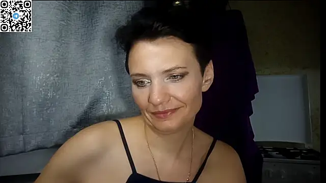 Snapshot of HotMamaQueen234 chatting on July 2026 10:38:01 PM HotMamaQueen234 online show from July 2026 10:38:01 PM