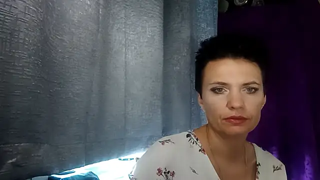 Snapshot of HotMamaQueen234 chatting on July 2026 11:19:02 AM HotMamaQueen234 online show from July 2026 11:19:02 AM