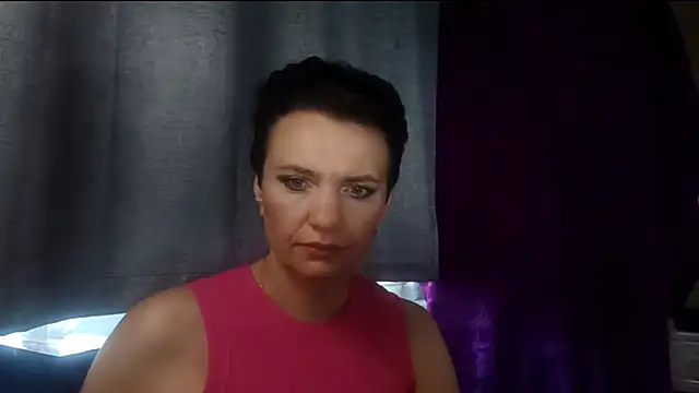 Snapshot of HotMamaQueen234 chatting on July 2026 12:12:01 PM HotMamaQueen234 online show from July 2026 12:12:01 PM