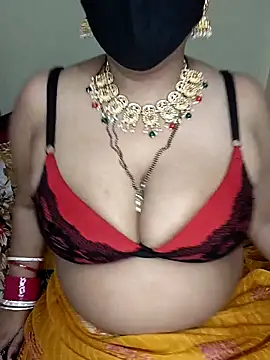 Snapshot of Miss_roohi chatting on May 2026 06:29:01 AM Miss roohi online show from May 2026 06:29:01 AM