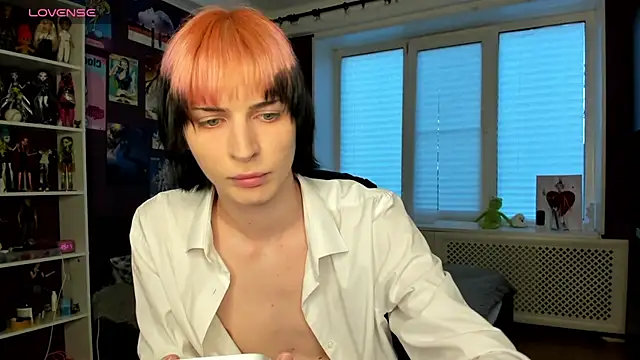 sweet peach    online show from May 2026 06:26:02 PM