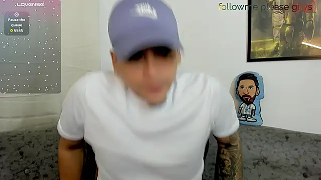 Snapshot of sweetlatinoboy chatting on June 2026 12:06:02 PM sweetlatinoboy online show from June 2026 12:06:02 PM
