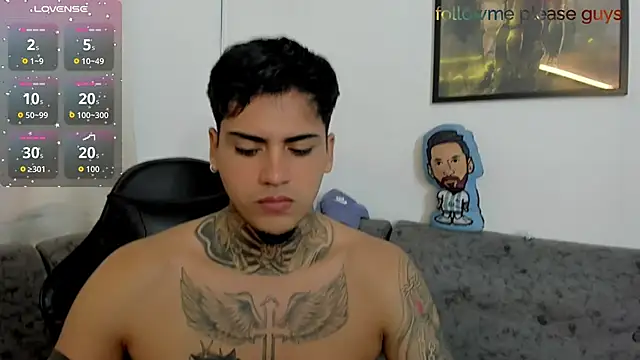 Snapshot of sweetlatinoboy chatting on June 2026 12:22:01 PM sweetlatinoboy online show from June 2026 12:22:01 PM