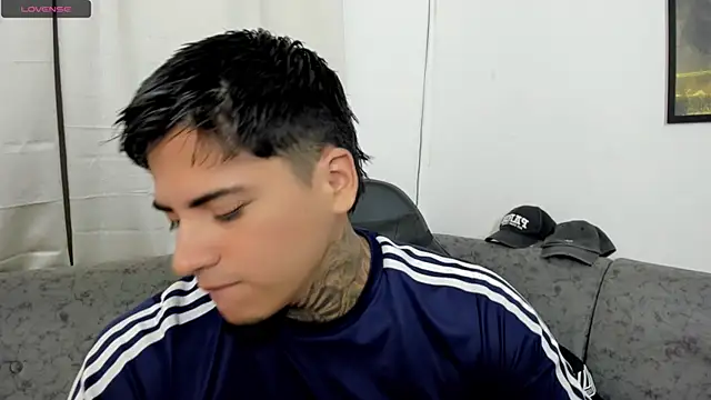 Snapshot of sweetlatinoboy chatting on July 2026 09:40:01 AM sweetlatinoboy online show from July 2026 09:40:01 AM