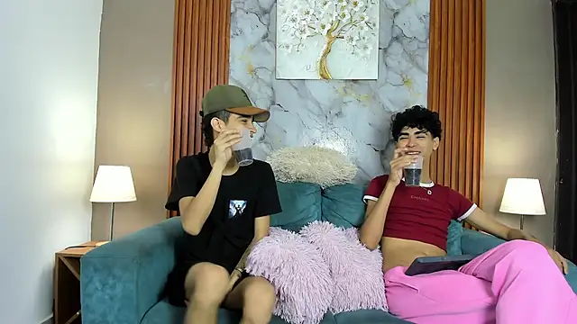 NAUGHTY BOYS1 online show from April 2026 07:14:01 PM