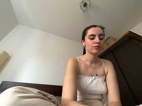 Snapshot of starlight_mo chatting on March 2026 11:38:01 AM starlight mo online show from March 2026 11:38:01 AM