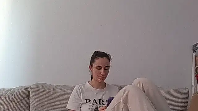 Snapshot of starlight_mo chatting on March 2026 03:23:01 PM starlight mo online show from March 2026 03:23:01 PM