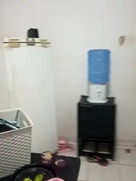 larissa    hot online show from March 2026 10:36:01 PM