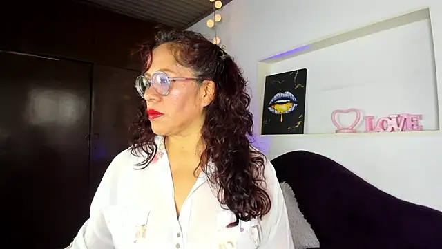Snapshot of Mariia_Paulaa chatting on May 2026 01:18:01 PM Mariia Paulaa online show from May 2026 01:18:01 PM
