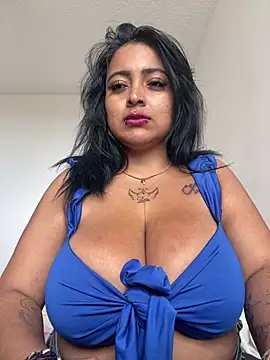 Snapshot of Sarah-917 chatting on July 2026 08:00:02 PM Sarah-917 online show from July 2026 08:00:02 PM