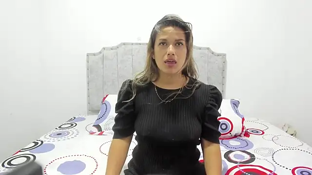 camila borbon  online show from June 2026 01:04:01 PM
