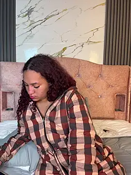 Cloe firee online show from March 2026 05:43:01 AM