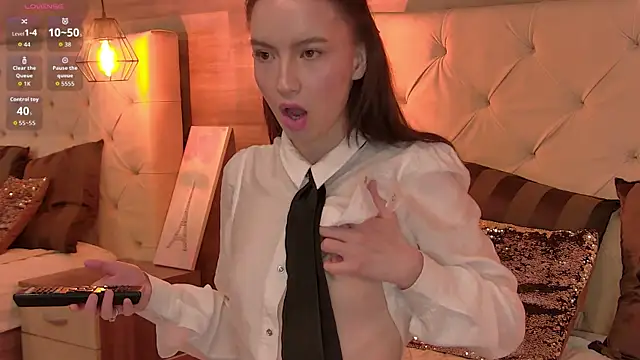 MonaHicks online show from March 2026 11:08:02 PM