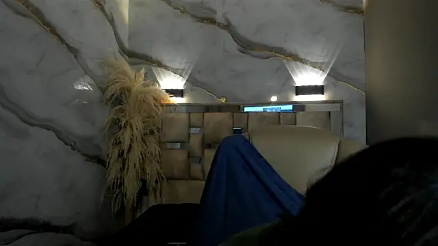 Cata black online show from April 2026 07:38:02 PM