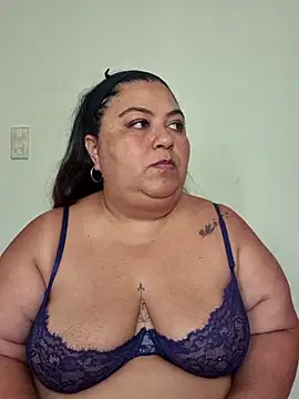 Snapshot of Curvy_Dyva chatting on March 2026 02:33:02 PM Curvy Dyva online show from March 2026 02:33:02 PM