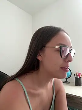 Lauren Storm online show from April 2026 06:14:02 PM
