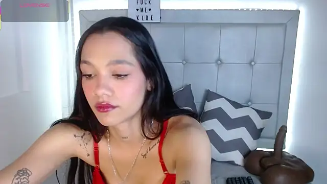 Snapshot of Kloe__watson chatting on April 2026 08:39:02 PM Kloe watson online show from April 2026 08:39:02 PM