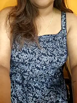 Snapshot of tamil_ineya chatting on April 2026 05:51:01 PM tamil ineya online show from April 2026 05:51:01 PM