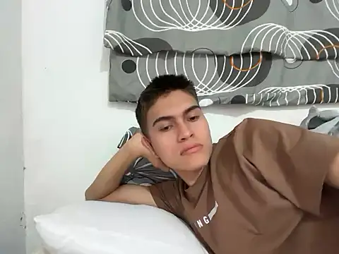 moneylove19 online show from March 2026 04:34:02 PM