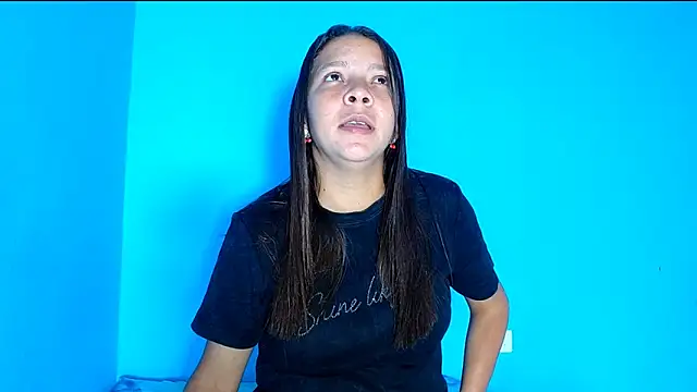 ambar69noir online show from June 2026 12:00:01 AM