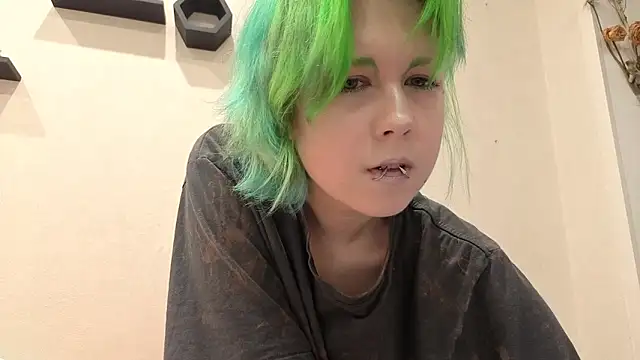 LittleKittenStar online show from June 2026 10:13:02 PM