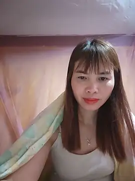 Snapshot of Reeoo-93 chatting on May 2026 08:47:01 PM Reeoo-93 online show from May 2026 08:47:01 PM