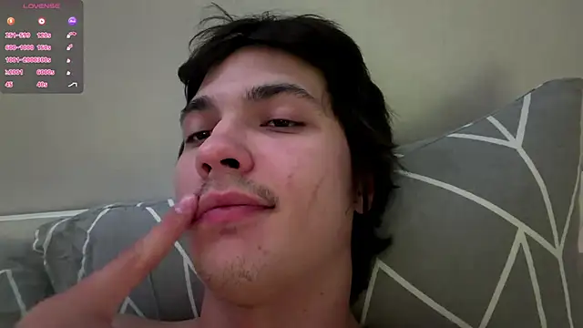 Snapshot of AliaShawase chatting on May 2026 05:54:01 PM AliaShawase online show from May 2026 05:54:01 PM