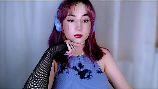Snapshot of MistressEdith chatting on May 2026 05:54:02 PM MistressEdith online show from May 2026 05:54:02 PM